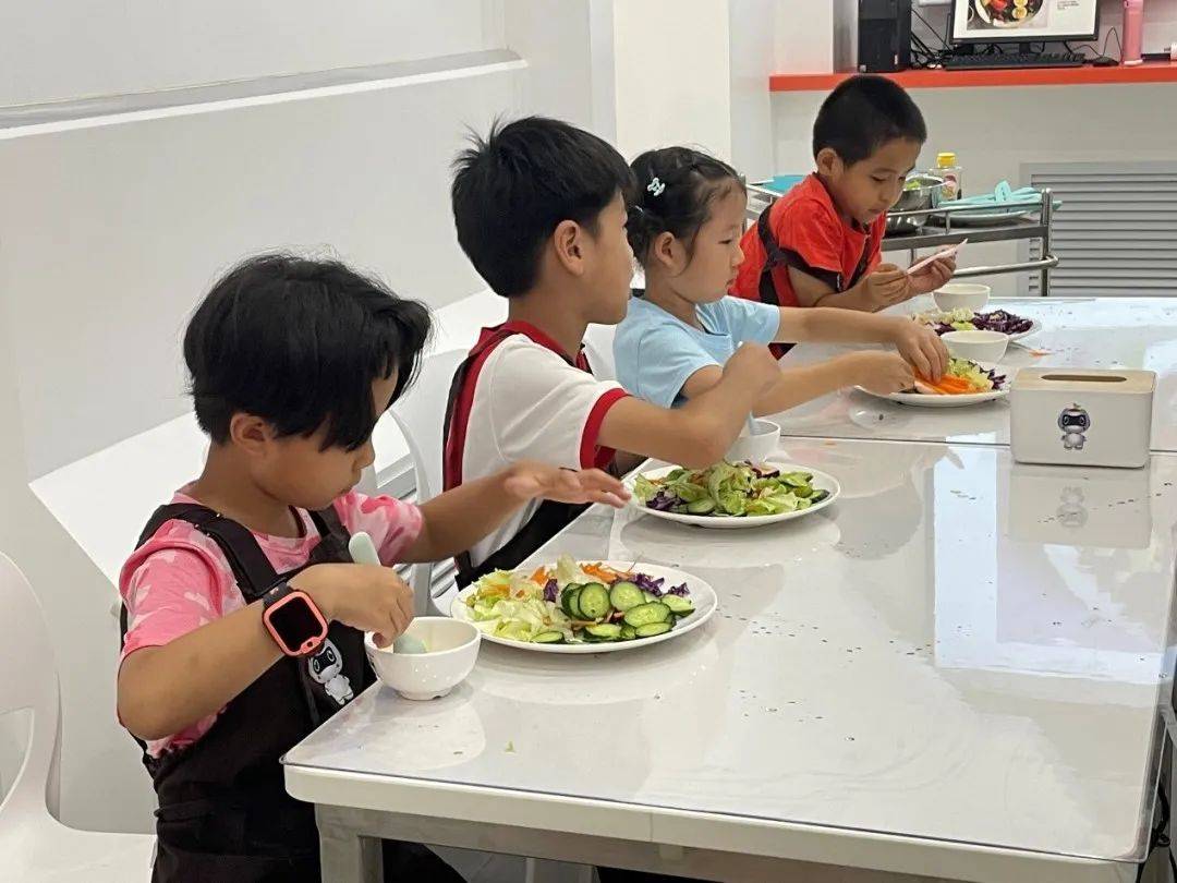 饞熊同學(xué)守護孩子好食光，多維創(chuàng)新助力食育